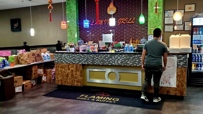 A Buffet That Keeps Pace With Hungry Crowds