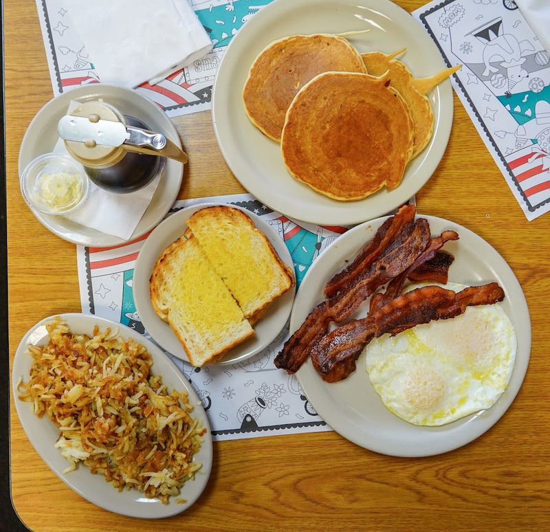 The Full Breakfast Menu Goes Way Beyond One Dish
