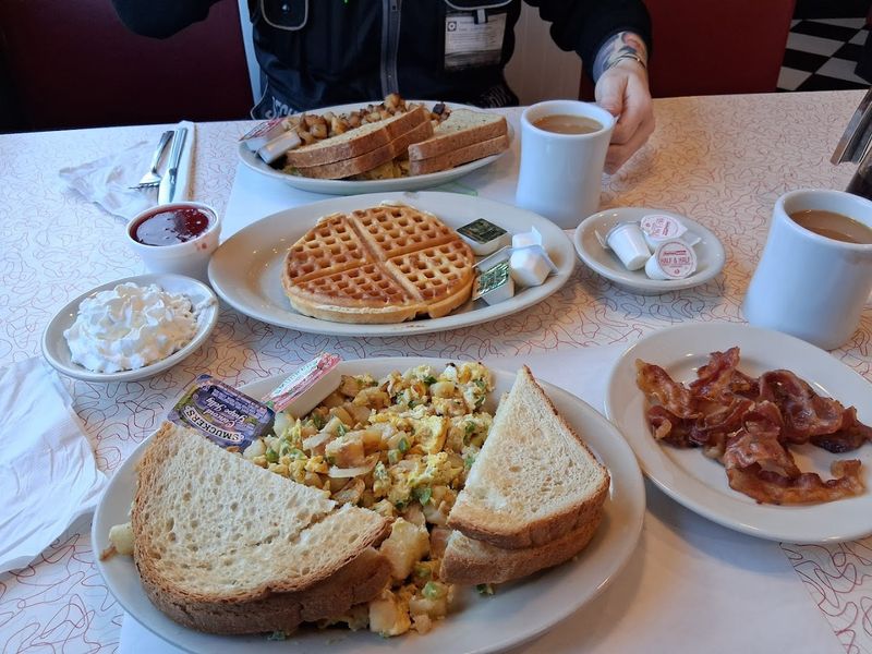 What Makes This Breakfast So Popular Among Visitors