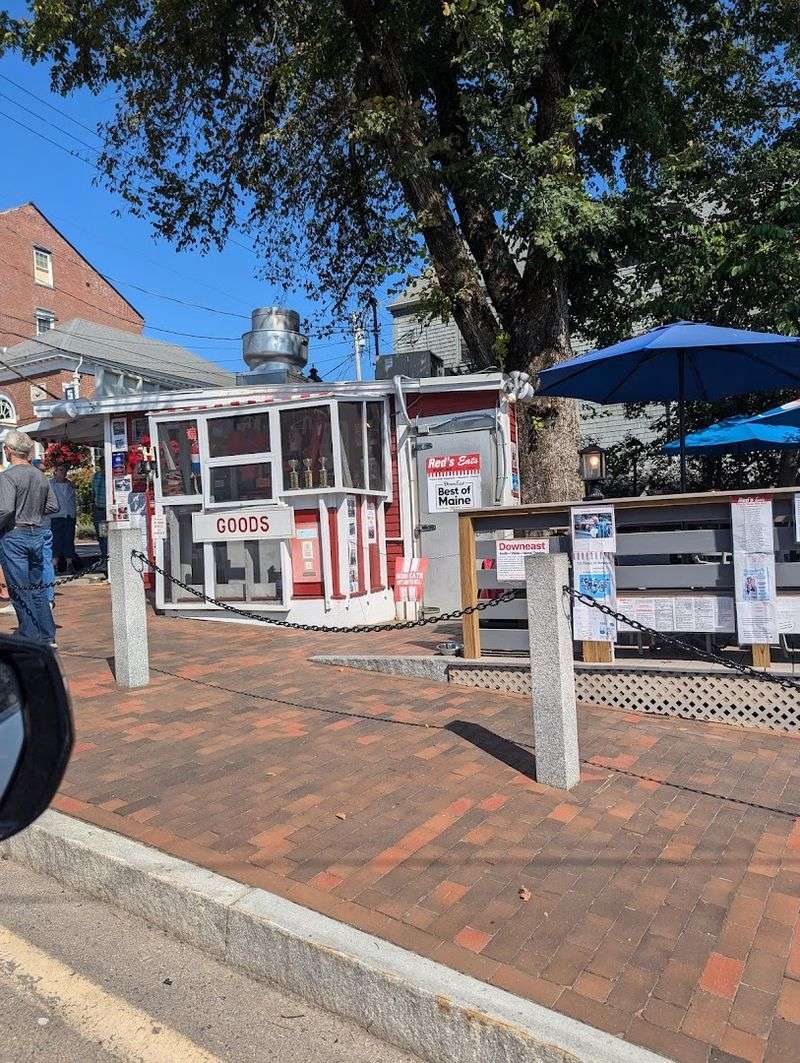 Cash Only Policy And ATM On Site