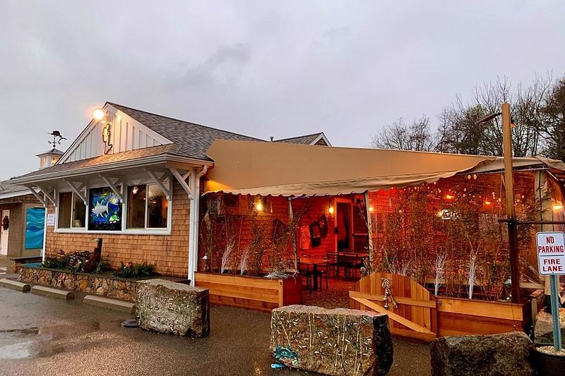 Turk's Seafood Market And Restaurant 