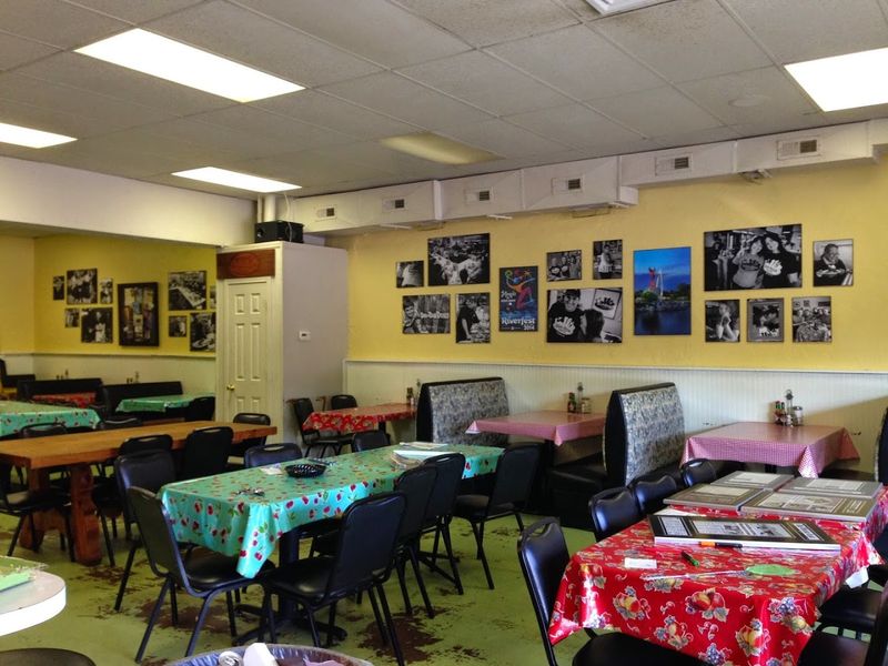 So Many Lunch Options