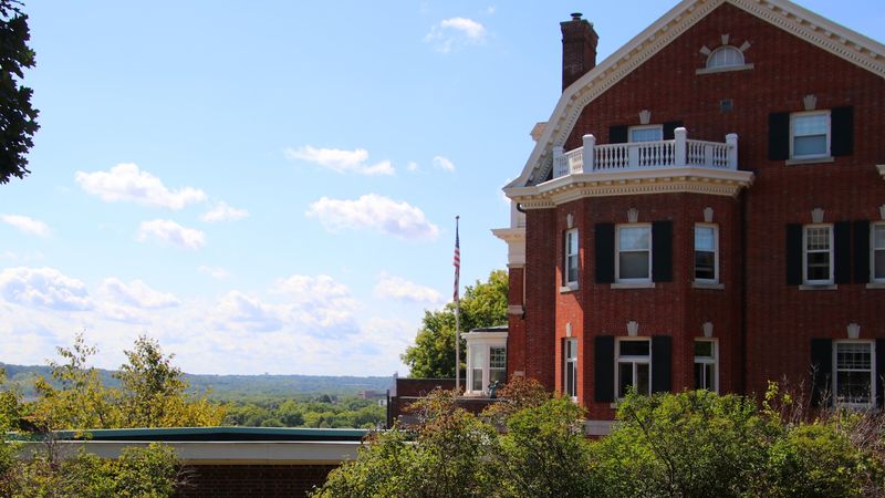 The Architecture That Will Make You Stop Walking