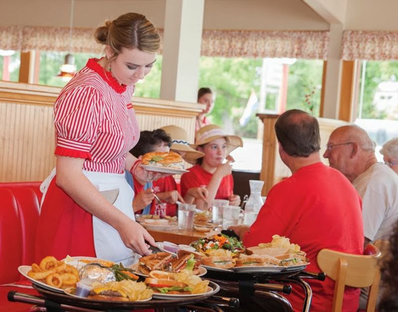 The Cherry Pie That Put This Small-Town Restaurant On The Map