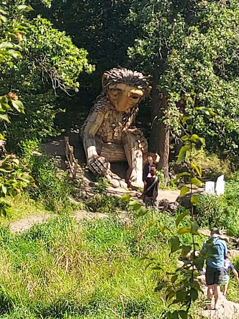 Exploring The Full Troll Trail