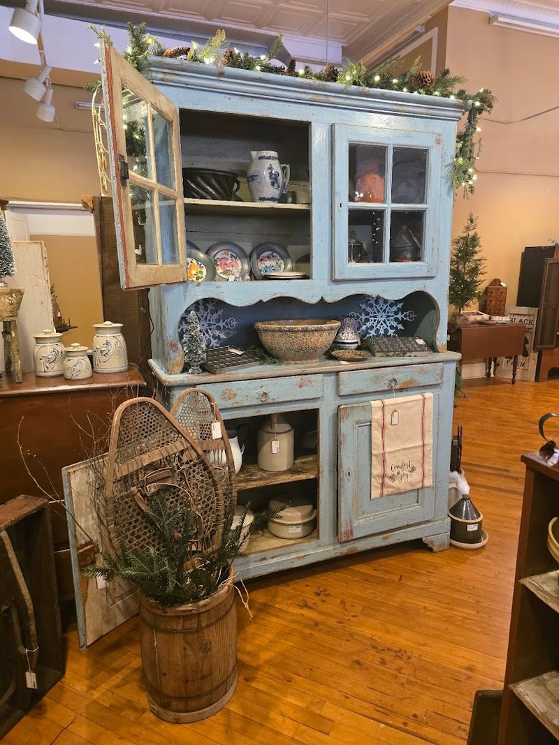 Treasures Hiding Around Every Corner