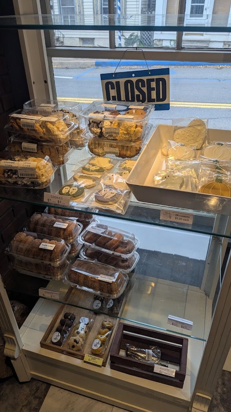 The Giant Cinnamon Rolls Worth The Hype