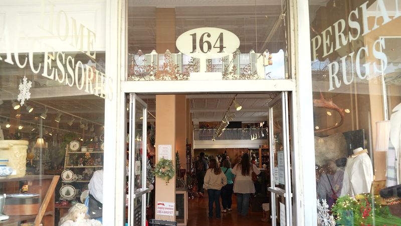 Why Carlisle Antique Mall Belongs On Your Pennsylvania Bucket List