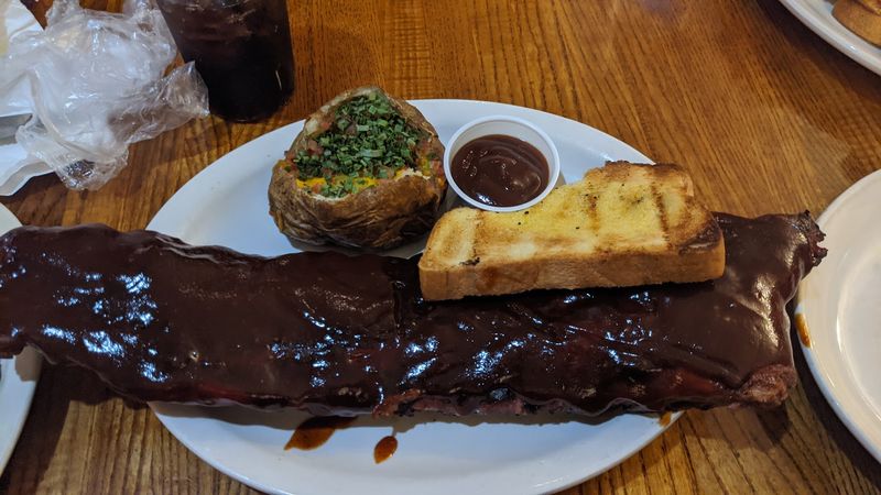 Why This Iowa Restaurant Deserves A Spot On Your List