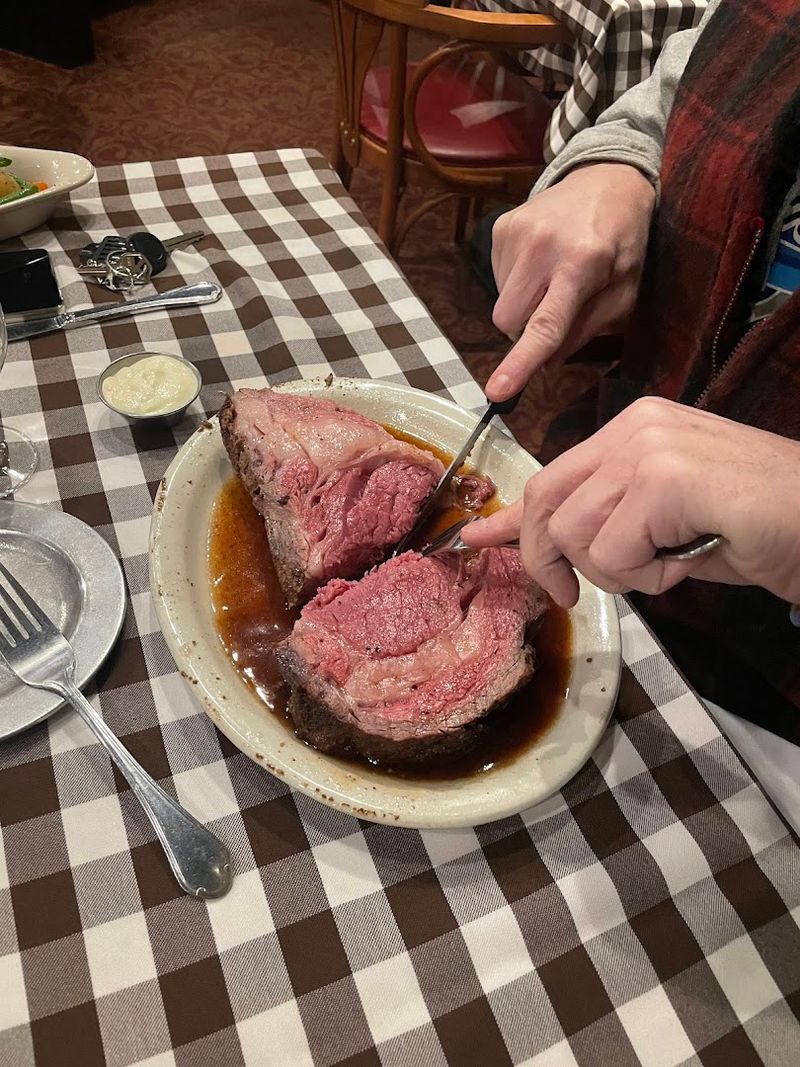 Why This Prime Rib Experience Belongs On A Michigan Food Bucket List