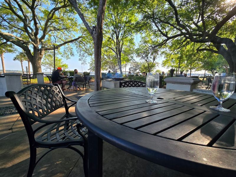 The Food Scene That Pairs Southern Comfort With Coastal Freshness