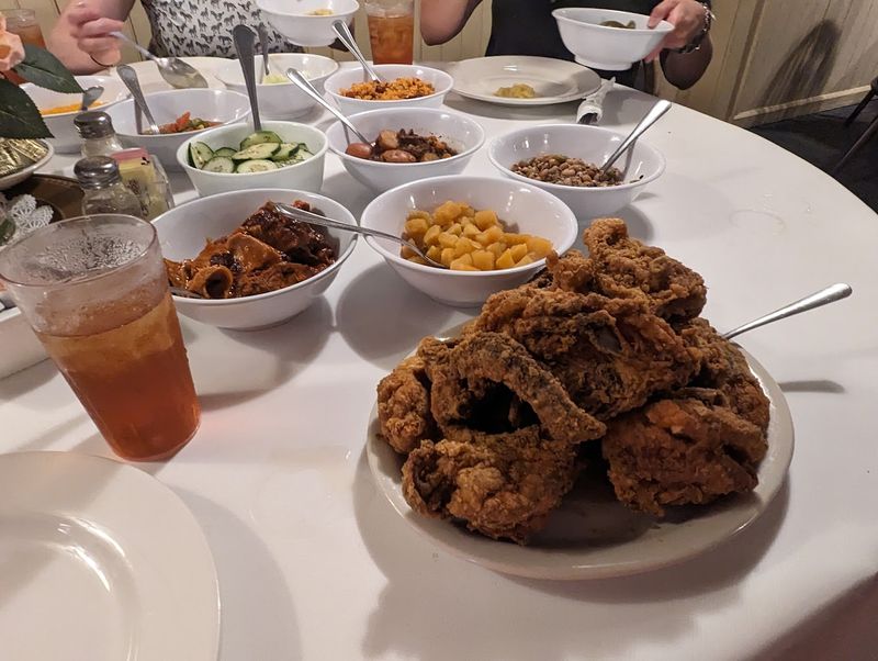 The Fried Chicken That Built Its Reputation
