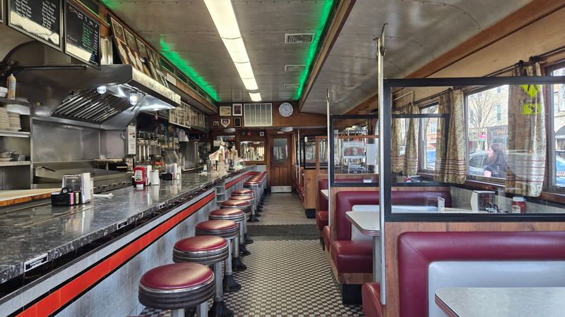 Summit Diner