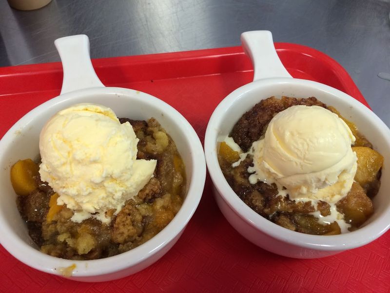 The Peach Cobbler That No One Can Resist Ordering