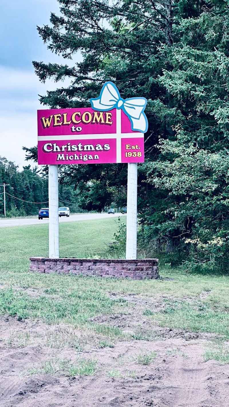 The Perfect Stop Between Munising And Pictured Rocks