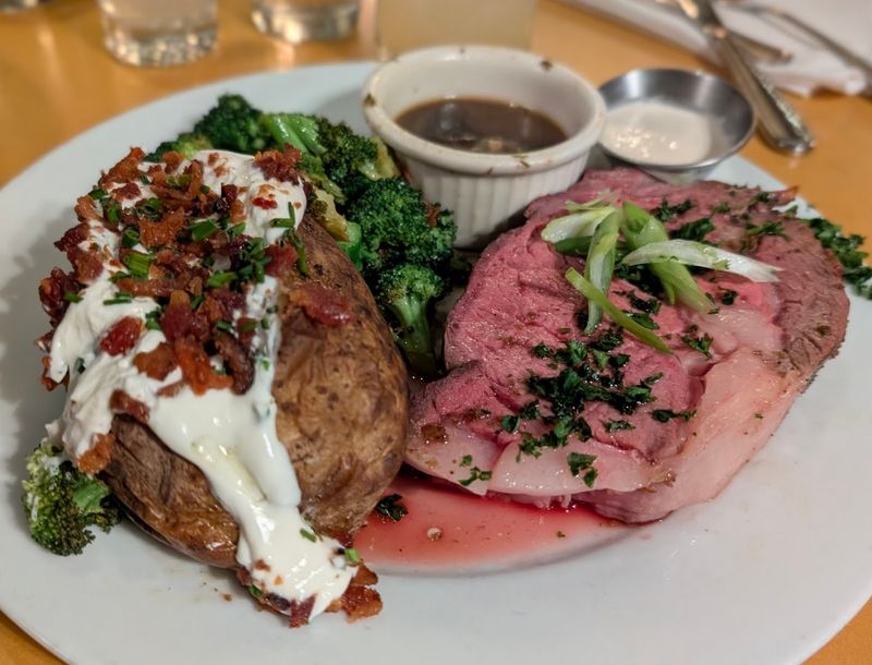 Why Reservations Fill Fast On Busy Nights