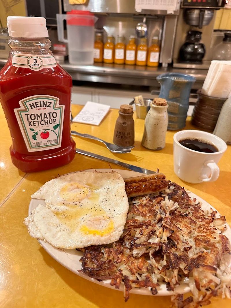 The Atmosphere Is Grunge Breakfast Done Right