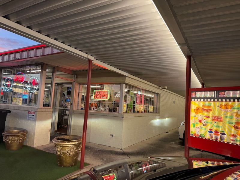 The Carhop Experience That Never Gets Old