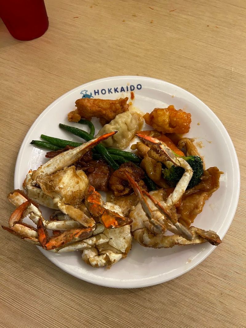 Why This Buffet Belongs On Every Midwest Food List