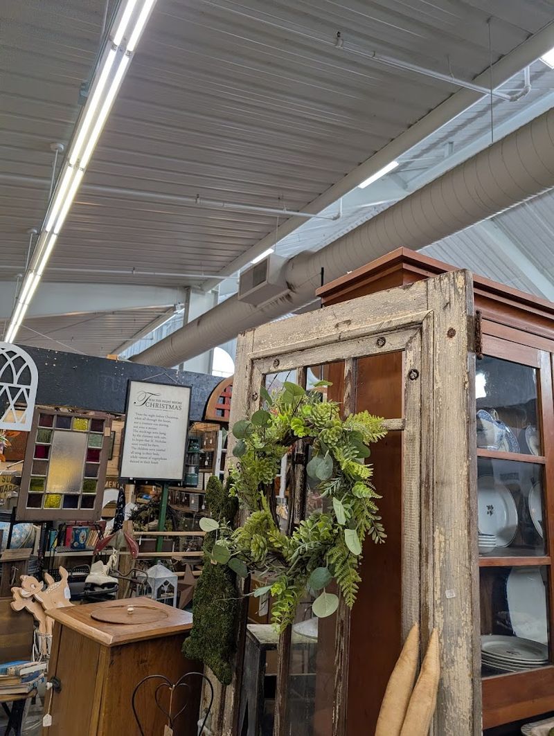 What Vendors Actually Sell Here