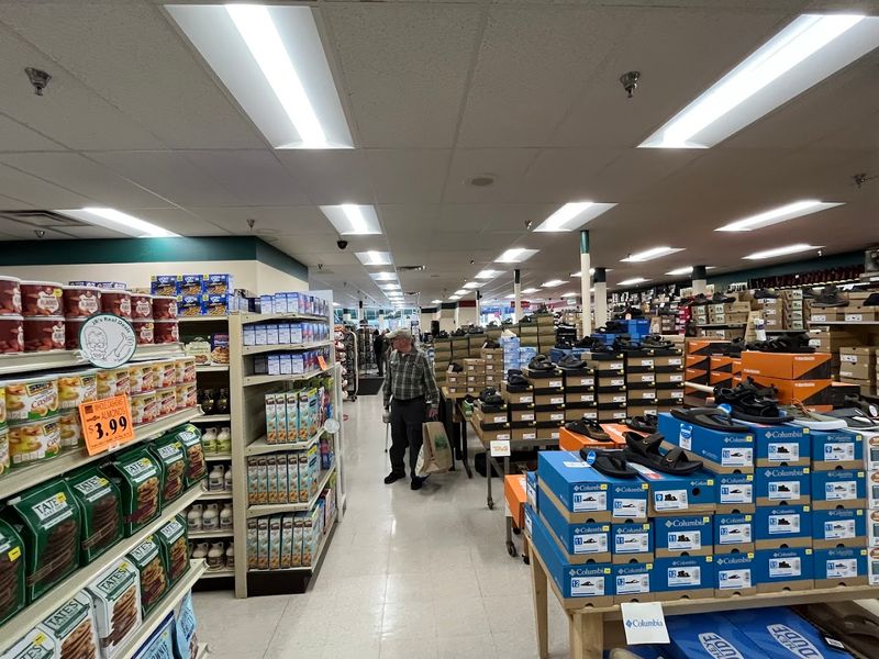 The Layout That Keeps You Exploring