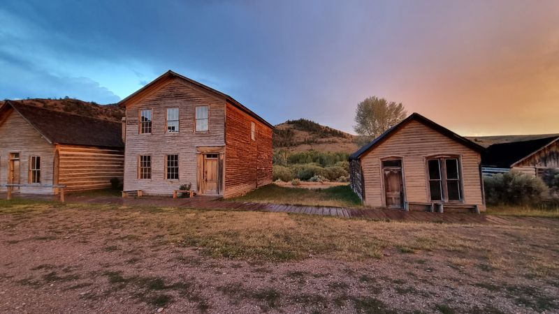 Walking The Streets That Gold Built