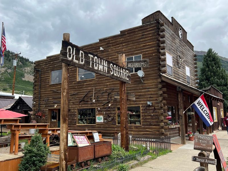 The Mountain Town That Serves As Base Camp