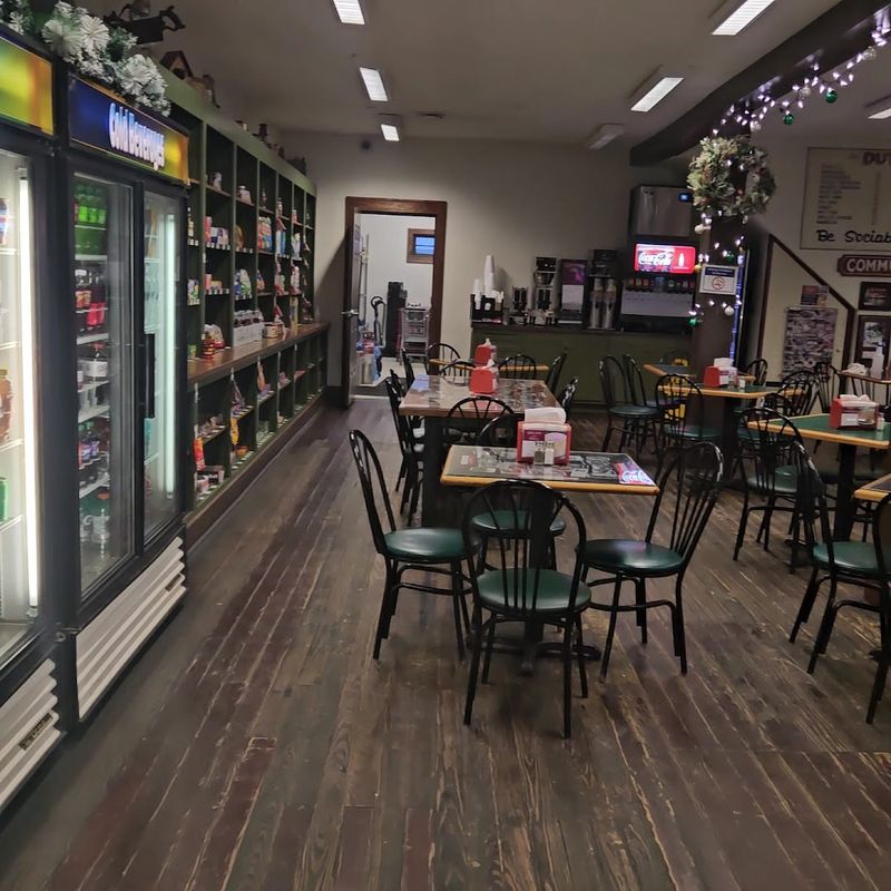 The Old-School Atmosphere That Feels Like A Time Capsule