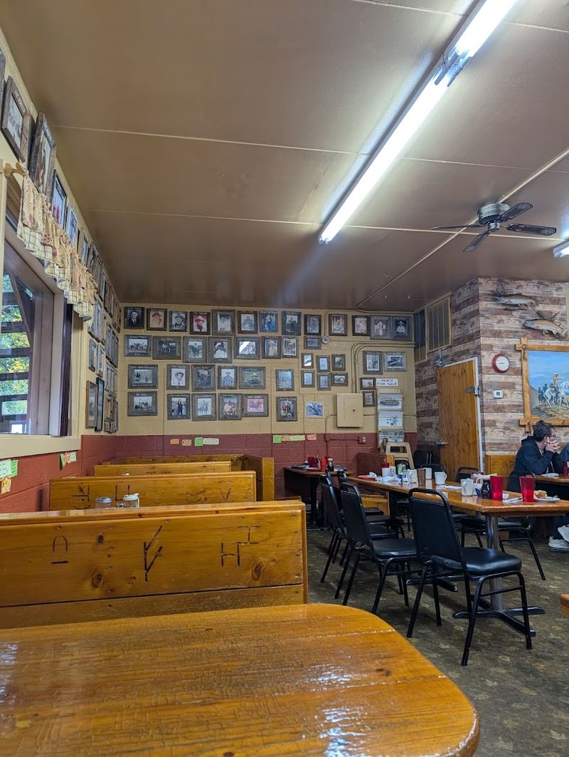 The Western Atmosphere Inside