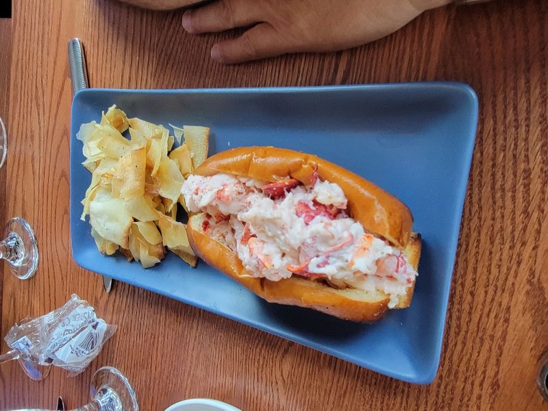 Lobster Rolls Done Right On The Beverly Harbor