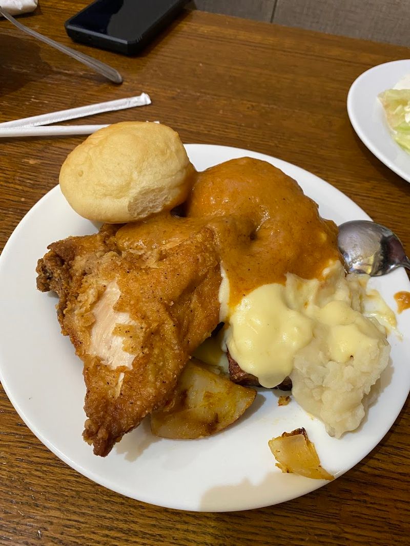 The Fried Chicken That Keeps People Coming Back