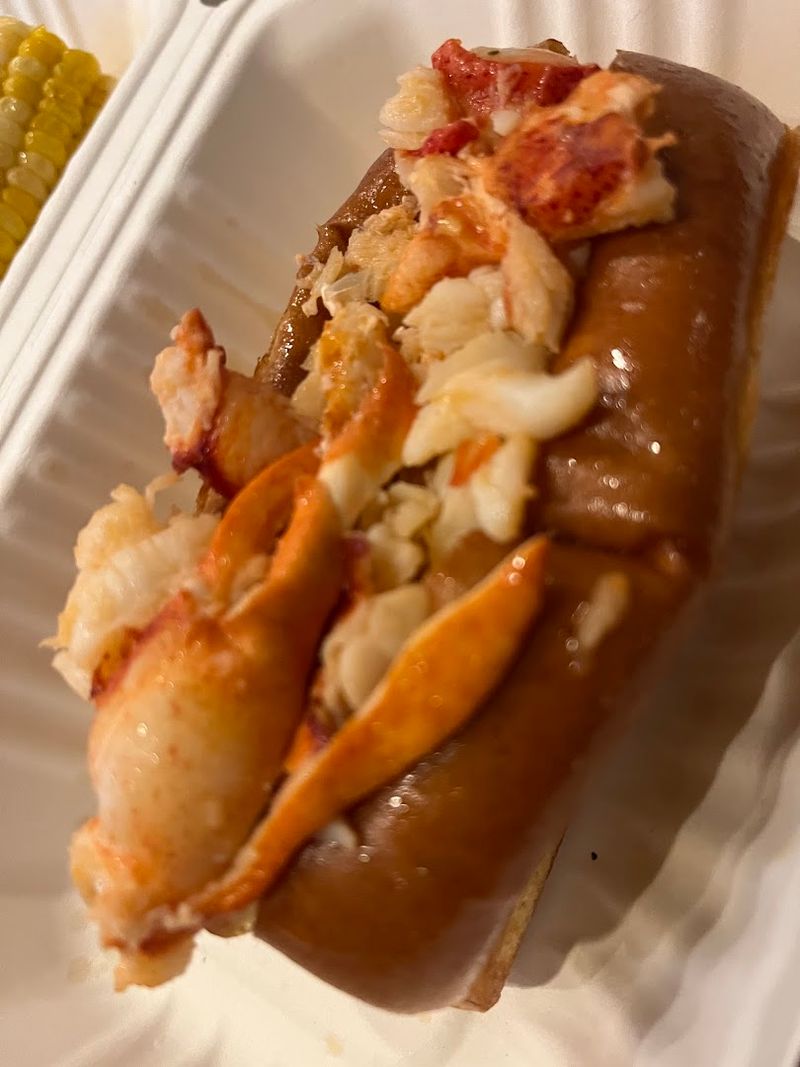 Why No-Frills Dining Hits Different