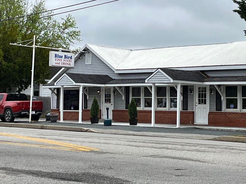 The Bluebird Restaurant & Tavern