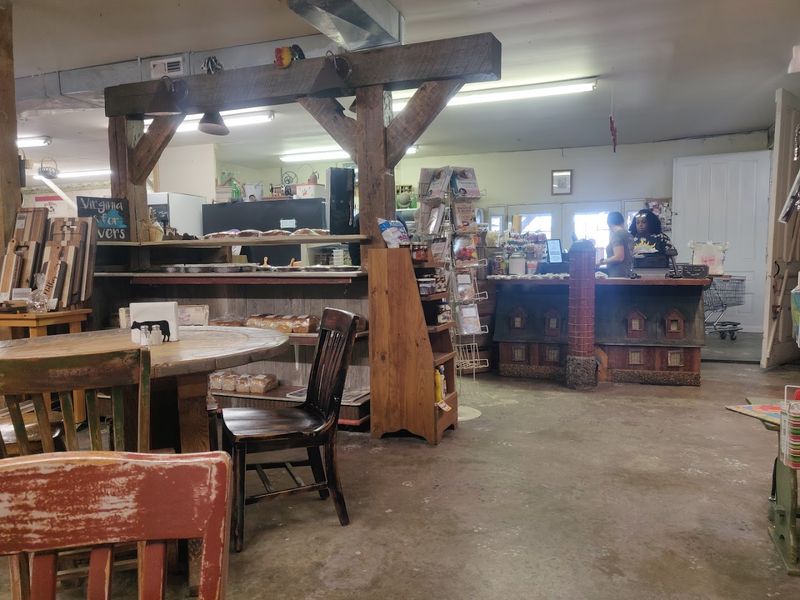 The Atmosphere That Makes An Hour Feel Like Ten Minutes