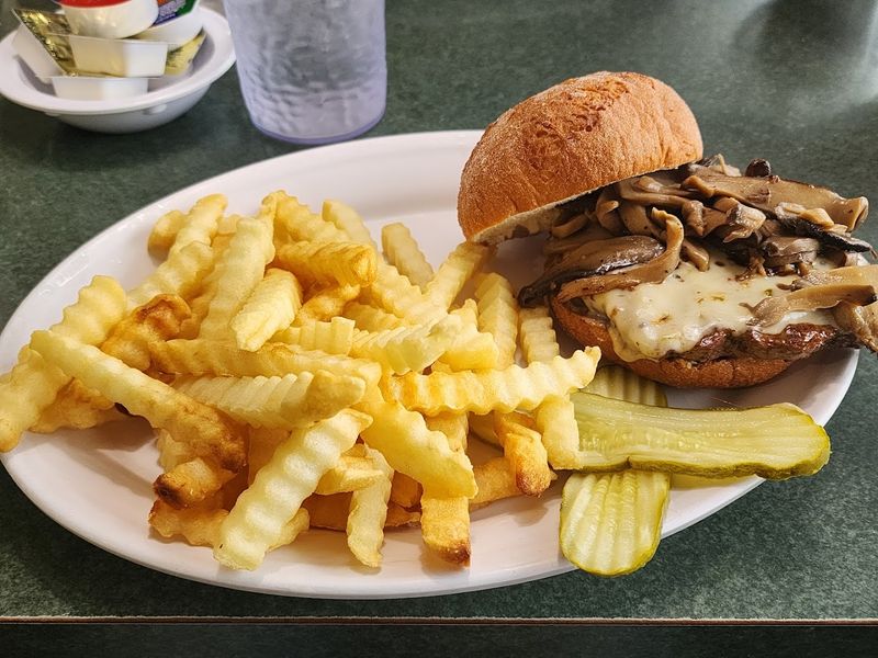 Lunch And Dinner Offerings That Surprise First-Timers