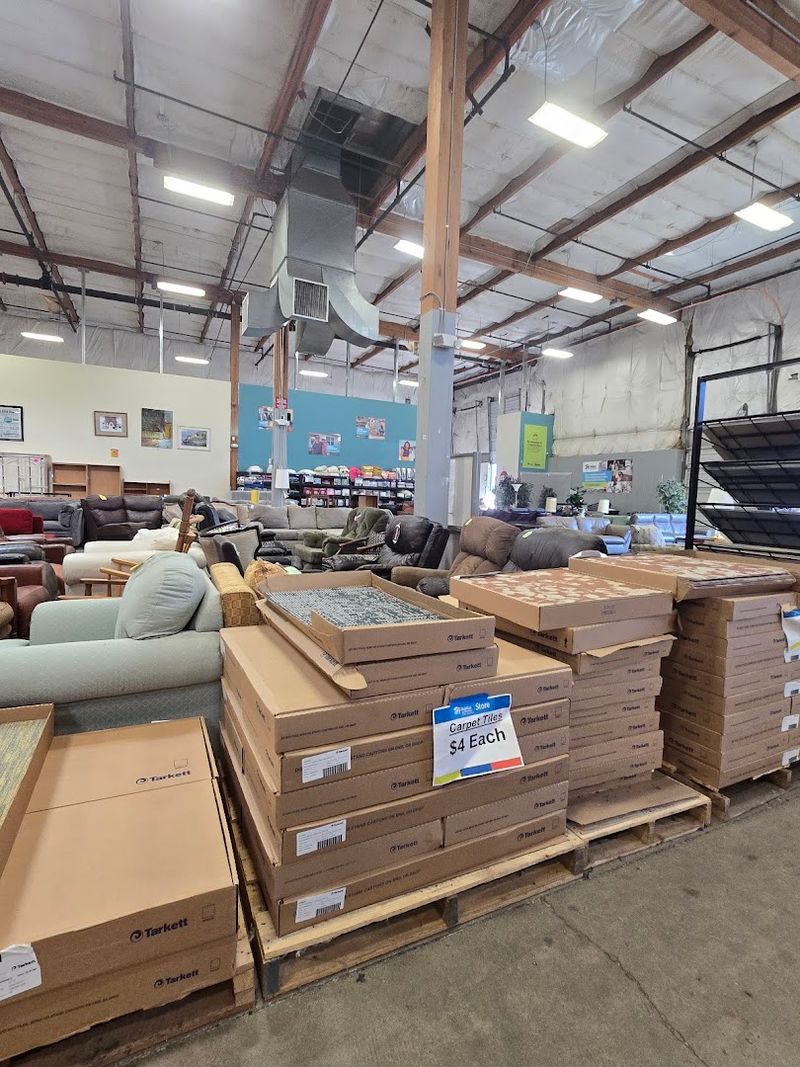 Habitat Store Southcenter