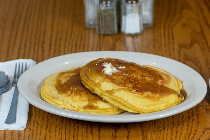 Go Enjoy A Real Meal And A Real Pause