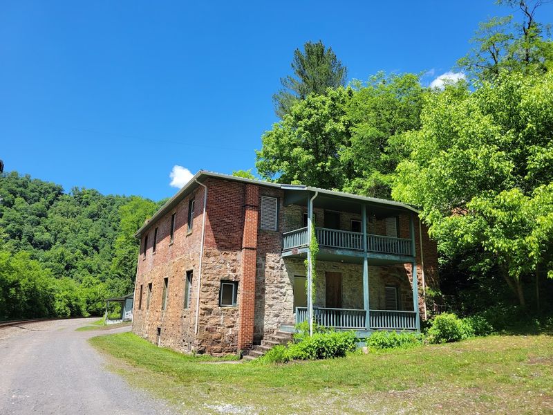 The Ghost Town Of Thurmond 