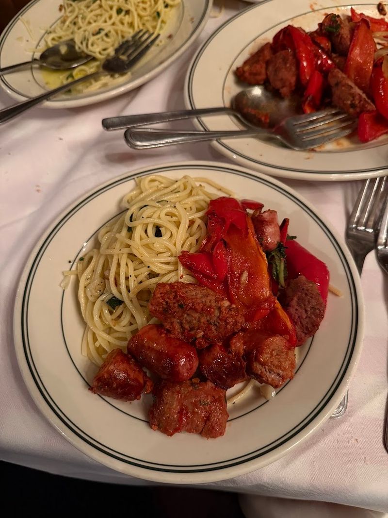 Spaghetti And Meatballs That Earn Their Reputation
