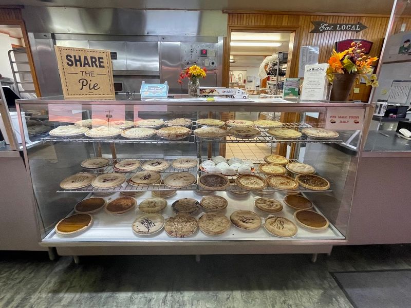A Bakery Counter That Deserves A Slow Look