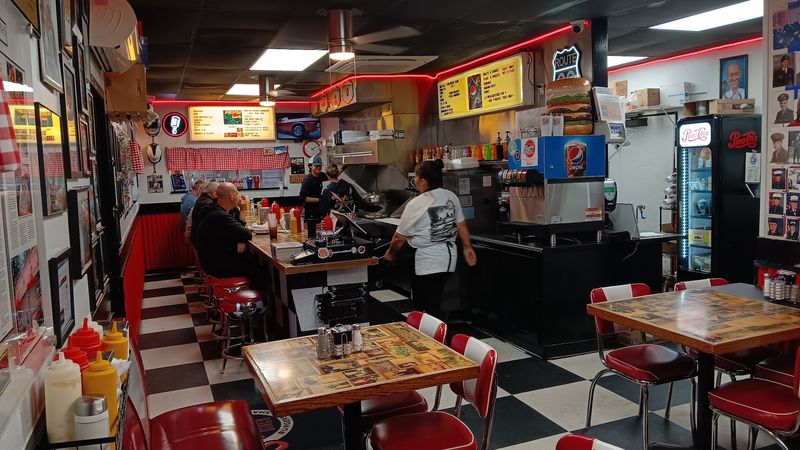 A Diner So Small It Feels Intentional