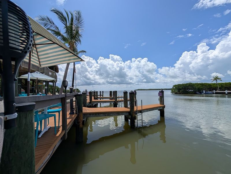 Snappers Oceanfront Restaurant And Bar