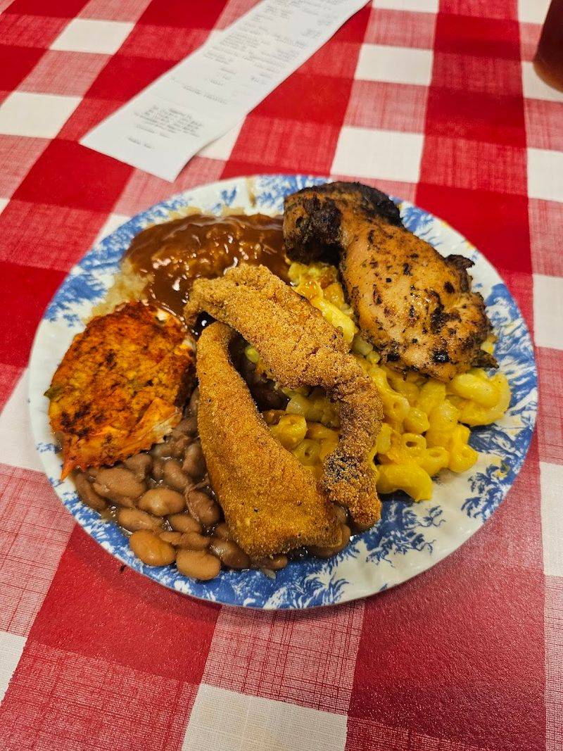 Hand-Battered Fried Chicken That Earns Its Reputation