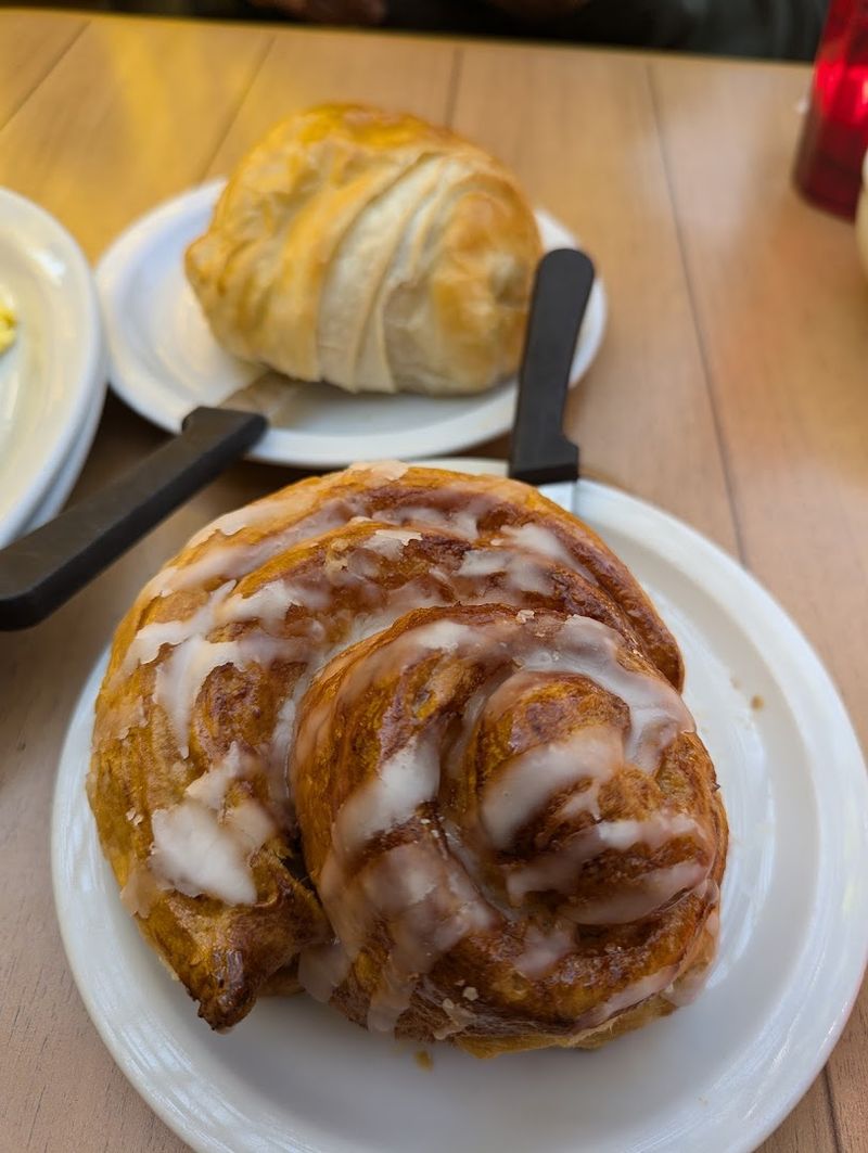 The Cinnamon Rolls That Started The Buzz
