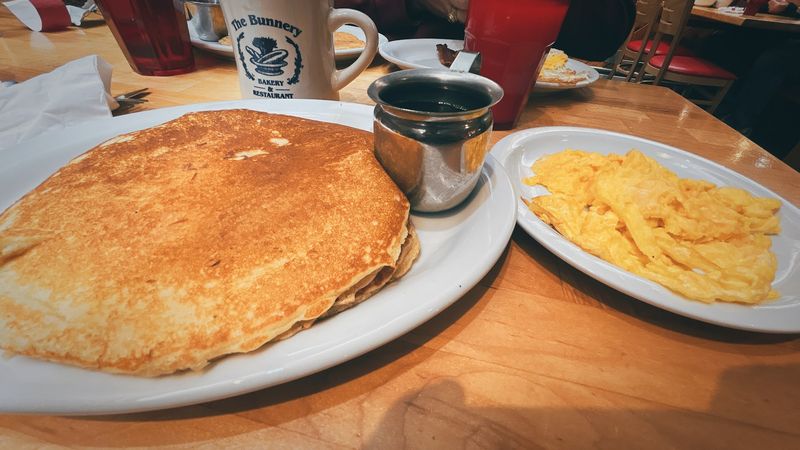 Pancakes And French Toast That Deliver On Comfort