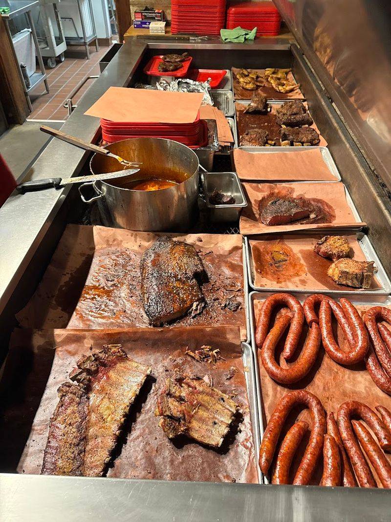 Cooper's Old Time Pit Bar-B-Que