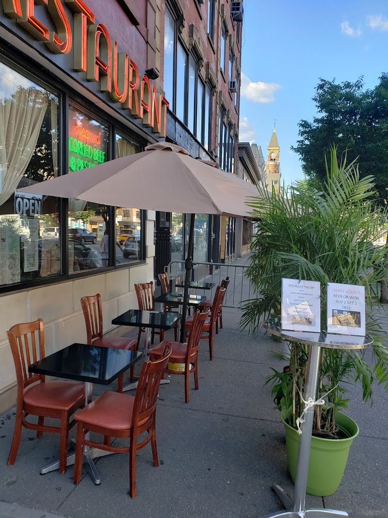 Why Locals And Visitors Agree This Diner Is Worth The Trip