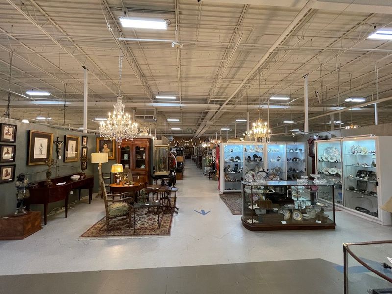 Vintage Jewelry That Stops You Cold