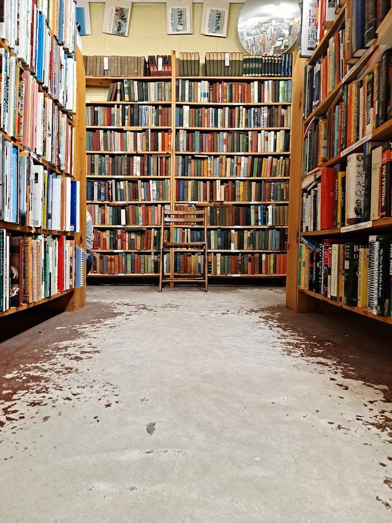 The Atmosphere That Keeps People Coming Back