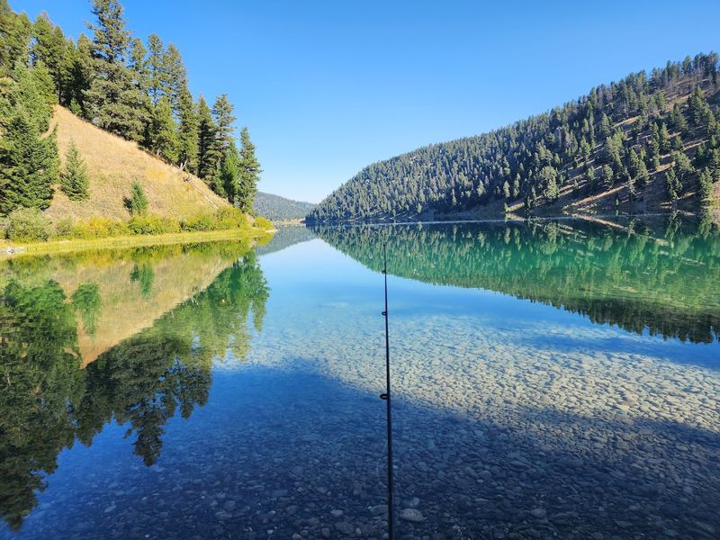 Fishing Wade Lake And Nearby Cliff Lake